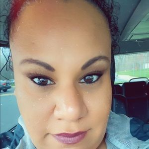 Meet your Posher, Maribel